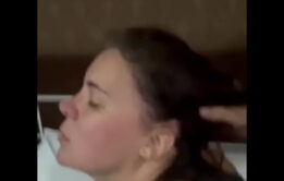 Porno brasileiro com milf madura em casa